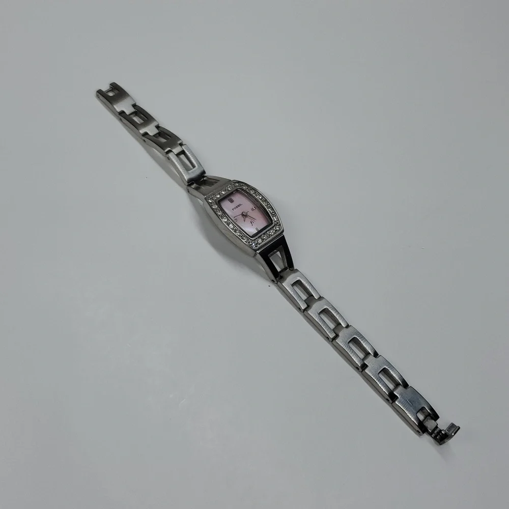 Vintage Fossil F² Watch ES9722 Pink Mother Of Pearl Silver Band Watch